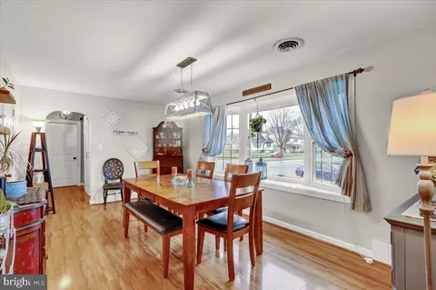 Dining - 1640 Liberty Ave, Reading, PA 19607 photo 2 of 2