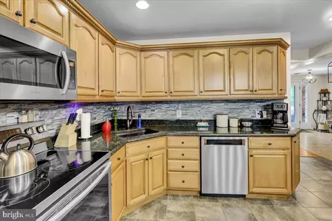 Kitchen - 1640 Liberty Ave, Reading, PA 19607 photo 2 of 4