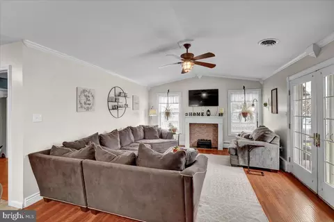 Living - 1640 Liberty Ave, Reading, PA 19607 photo 2 of 5