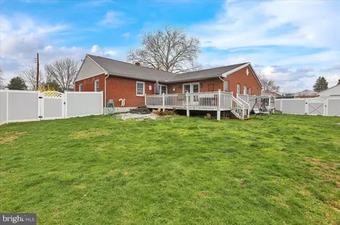 Exterior - 1640 Liberty Ave, Reading, PA 19607 photo 7 of 8