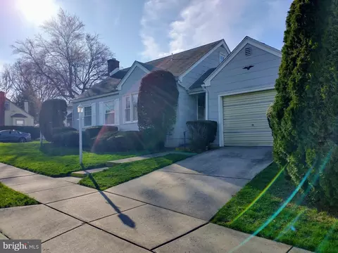 Exterior - 1403 Lacrosse Ave, Reading, PA 19607 photo 6 of 15