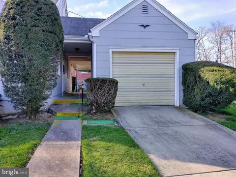 Exterior - 1403 Lacrosse Ave, Reading, PA 19607 photo 7 of 15