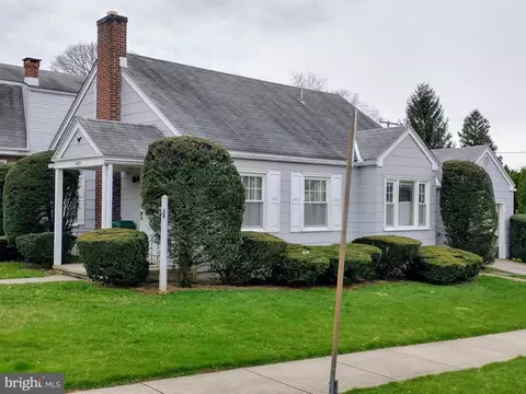 Exterior - 1403 Lacrosse Ave, Reading, PA 19607 photo 3 of 15