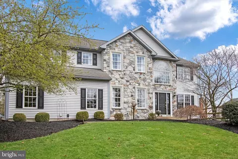181 Green Valley Rd, Reading, PA 19608