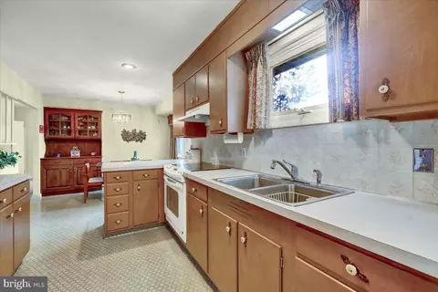 Kitchen - 49 Miller Dr, Reading, PA 19608 photo 3 of 3