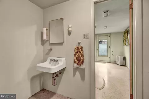 Bath - 49 Miller Dr, Reading, PA 19608 photo 3 of 3