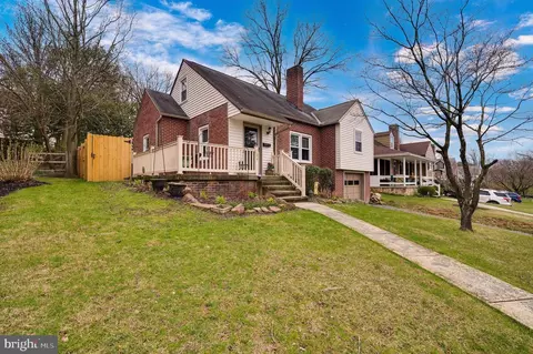 Exterior - 704 State St, Reading, PA 19607 photo 13 of 15