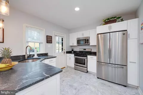 Kitchen - 704 State St, Reading, PA 19607 photo 2 of 4