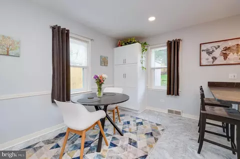 Dining - 704 State St, Reading, PA 19607 photo 2 of 3