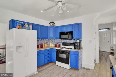 Kitchen - 226 Oley St, Reading, PA 19601 photo 3 of 4