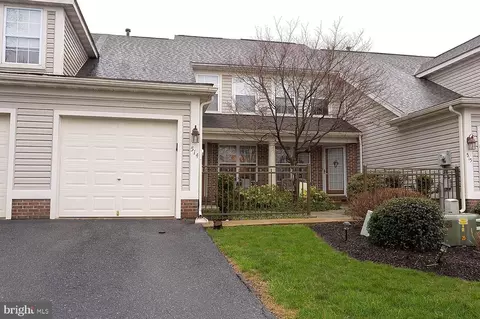 514 Oak Hill Ln, Wyomissing, PA 19610