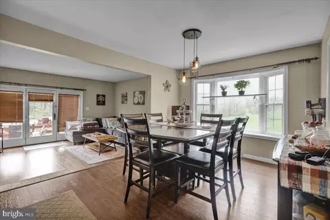 Dining - 32 Warwick Ct, Reading, PA 19606 photo 1 of 2
