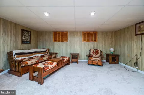 Living - 119 Eric Ave, Reading, PA 19607 photo 7 of 8