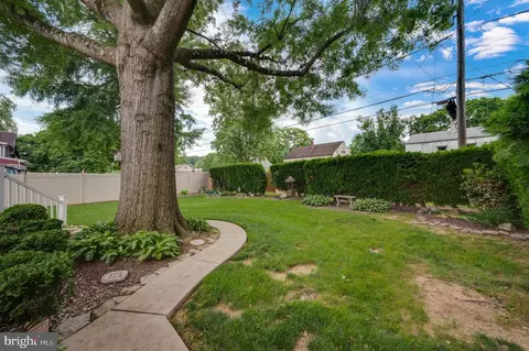 Exterior - 119 Eric Ave, Reading, PA 19607 photo 9 of 10