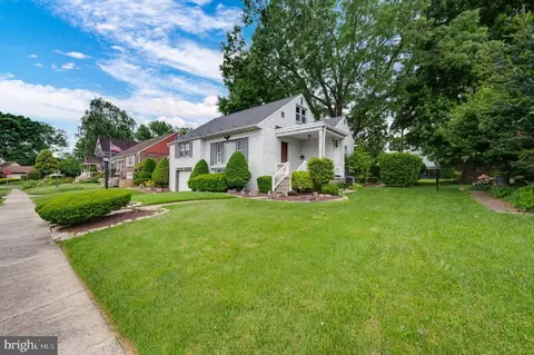 Exterior - 119 Eric Ave, Reading, PA 19607 photo 3 of 10