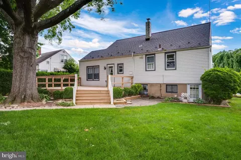 Exterior - 119 Eric Ave, Reading, PA 19607 photo 8 of 10