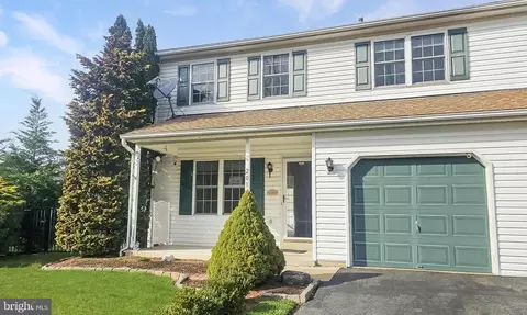 201 Bainbridge Cir, Reading, PA 19608
