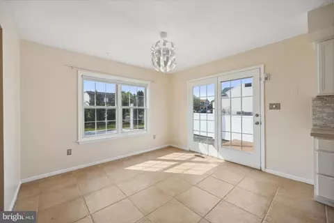 201 Bainbridge Cir, Reading, PA 19608 photo 3