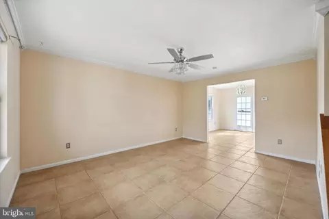 201 Bainbridge Cir, Reading, PA 19608 photo 2
