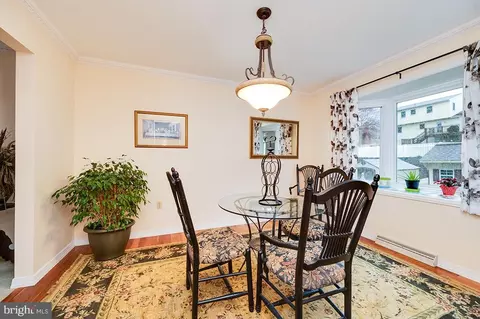 Dining - 3048 Marcor Dr, Reading, PA 19608 photo 2 of 4