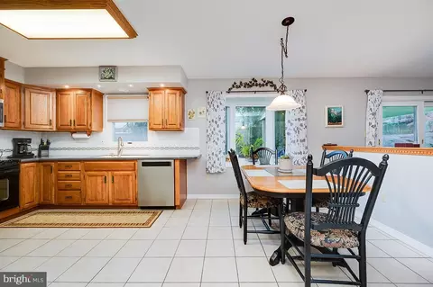 Kitchen - 3048 Marcor Dr, Reading, PA 19608 photo 1 of 6