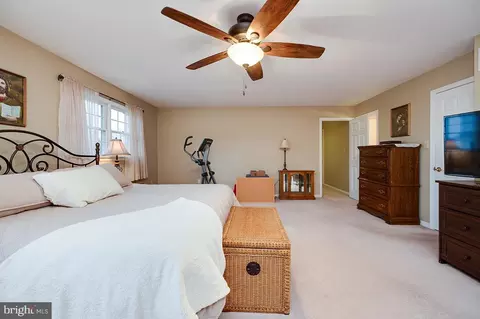 Bedroom - 3048 Marcor Dr, Reading, PA 19608 photo 4 of 10