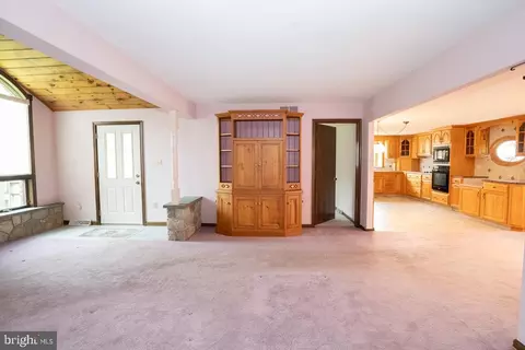 Entry Way - 326 Kulps Rd, Barto, PA 19504 photo 1 of 2