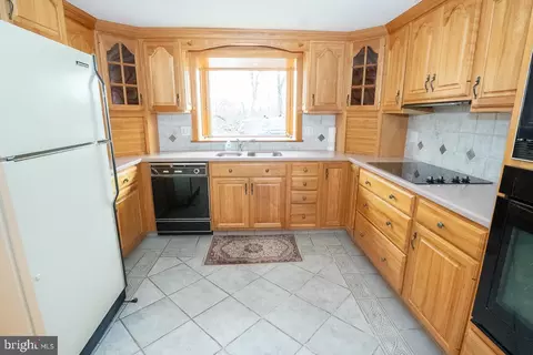 Kitchen - 326 Kulps Rd, Barto, PA 19504 photo 2 of 6
