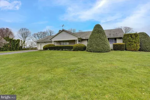 589 New Schaefferstown Rd, Bernville, PA 19506