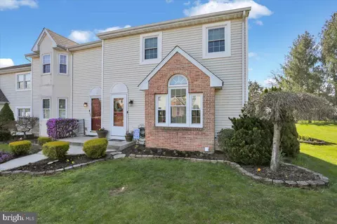 62 1 Mint Tier, Reading, PA 19606