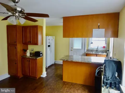 Kitchen - 327 2nd St, Reading, PA 19607 photo 6 of 8