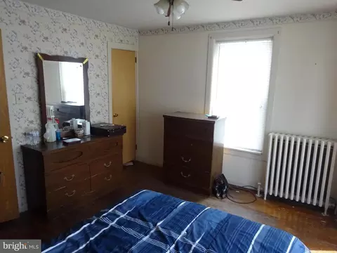 Bedroom - 327 2nd St, Reading, PA 19607 photo 3 of 3