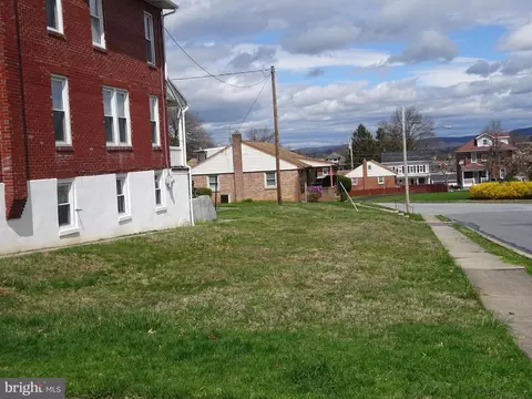 Other - 327 2nd St, Reading, PA 19607 photo 2 of 6