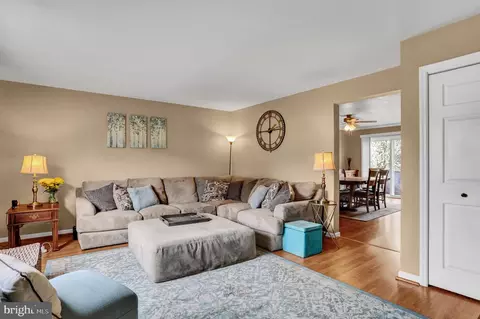 Living - 541 Pershing Blvd, Reading, PA 19607 photo 2 of 5