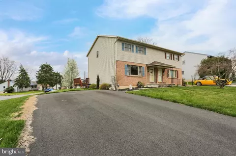 Exterior - 541 Pershing Blvd, Reading, PA 19607 photo 5 of 5