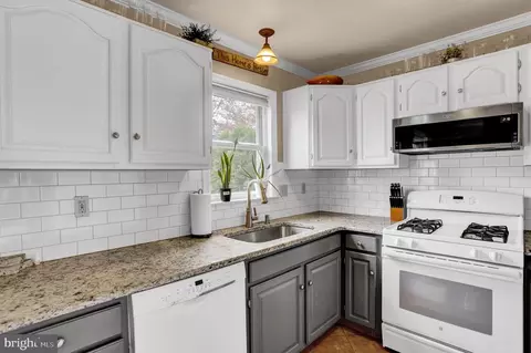 Kitchen - 541 Pershing Blvd, Reading, PA 19607 photo 2 of 2