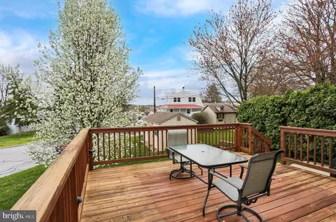 Exterior - 541 Pershing Blvd, Reading, PA 19607 photo 2 of 5