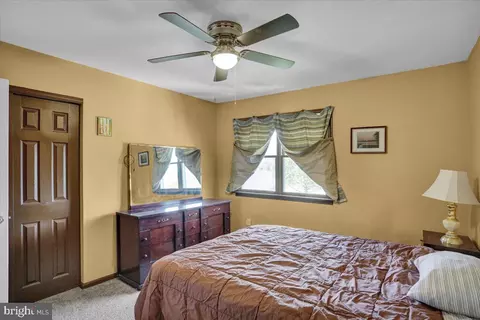 Bedroom - 1 Coach Ln, Oley, PA 19547 photo 6 of 10
