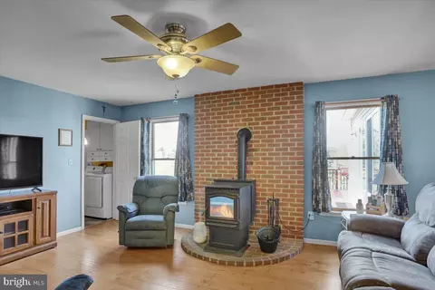 Living - 1 Coach Ln, Oley, PA 19547 photo 3 of 5