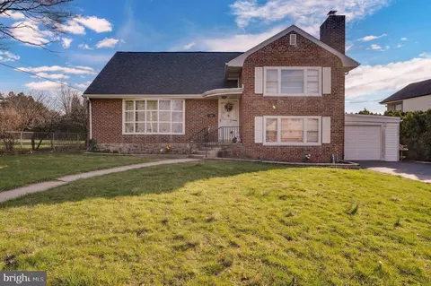 1565 Argonne Rd, Reading, PA 19601
