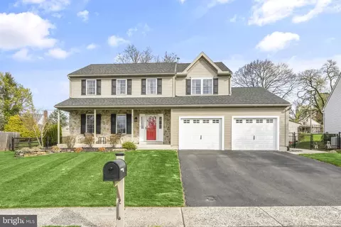 4566 Del Mar Dr, Reading, PA 19606