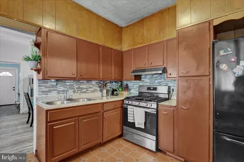 Kitchen - 105 Oley St, Reading, PA 19601 photo 2 of 2