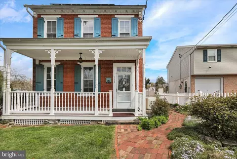 Exterior - 726 Mountain View Rd, Reading, PA 19607 photo 3 of 13