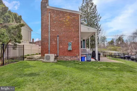 Exterior - 726 Mountain View Rd, Reading, PA 19607 photo 10 of 13