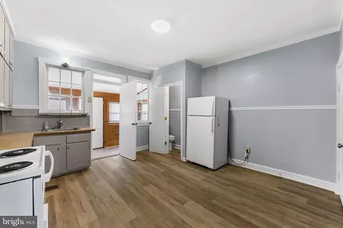 Kitchen - 26 Franklin St, Shillington, PA 19607 photo 3 of 4