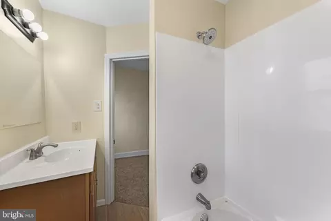 Bath - 26 Franklin St, Shillington, PA 19607 photo 2 of 2