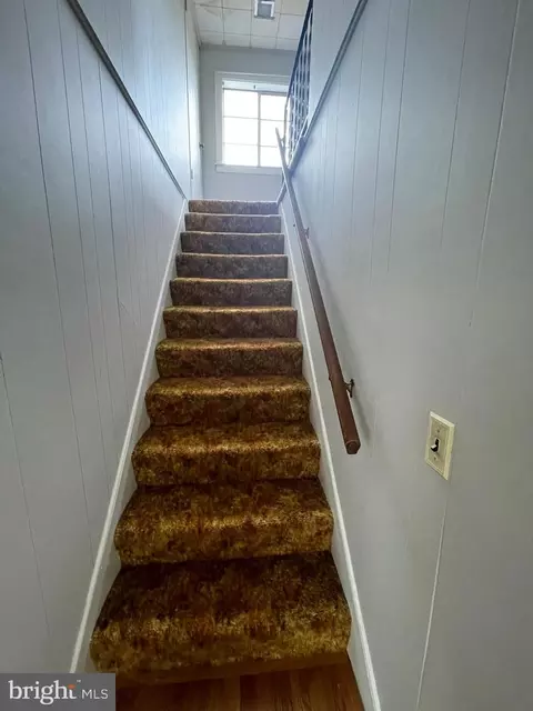 Entry Way - 104 Gerald Ave, Reading, PA 19607 photo 4 of 4