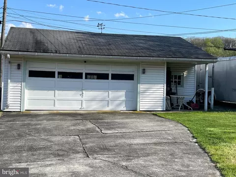 Exterior - 104 Gerald Ave, Reading, PA 19607 photo 10 of 13