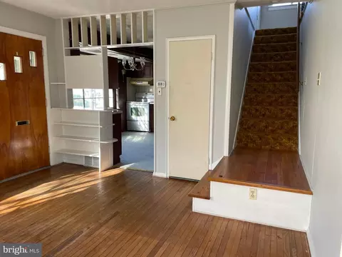 Entry Way - 104 Gerald Ave, Reading, PA 19607 photo 3 of 4