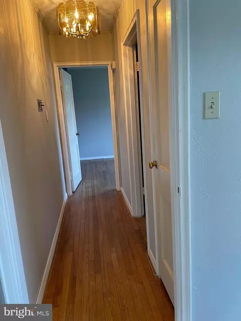 Entry Way - 104 Gerald Ave, Reading, PA 19607 photo 2 of 4